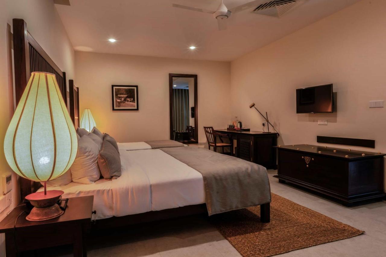Rivora Heights Hotel Kandy Exterior photo