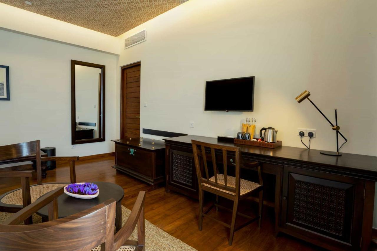 Rivora Heights Hotel Kandy Exterior photo