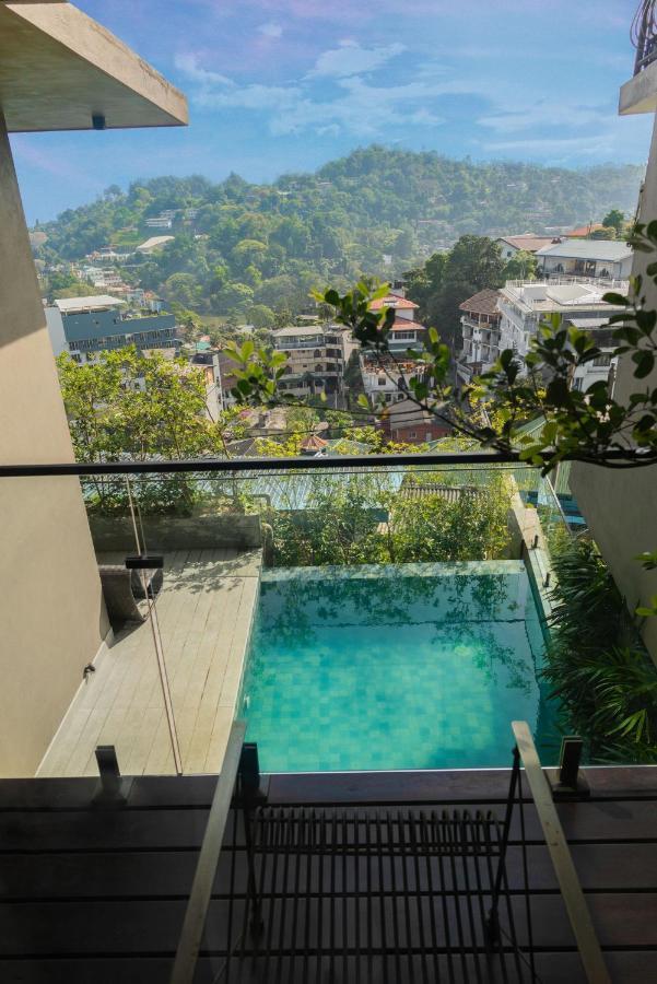 Rivora Heights Hotel Kandy Exterior photo
